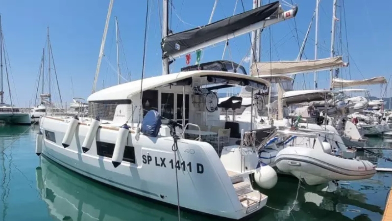 Lagoon 40