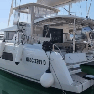 Lagoon 42