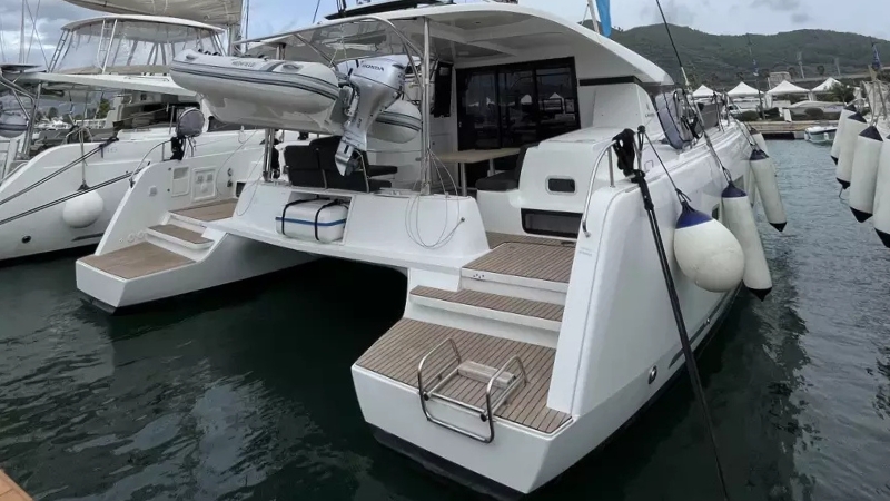 Lagoon 42