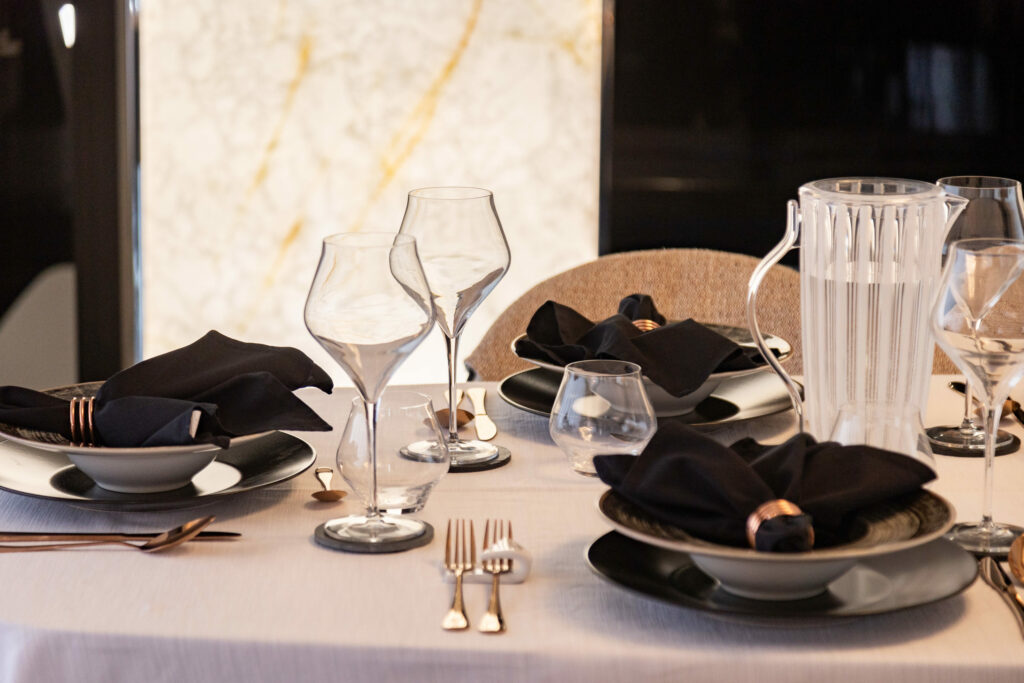 Noleggio-yacht-di-lusso-Capri-12