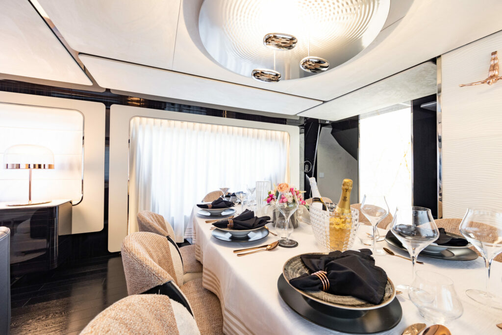 Noleggio-yacht-di-lusso-Capri-4