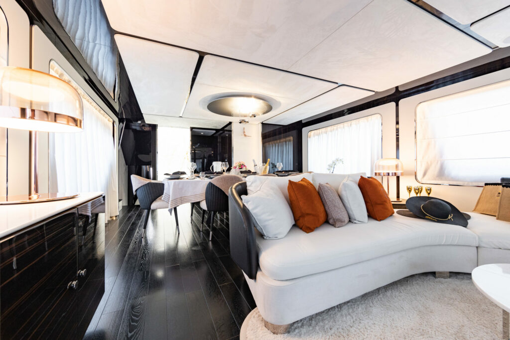 Noleggio-yacht-di-lusso-Capri-9